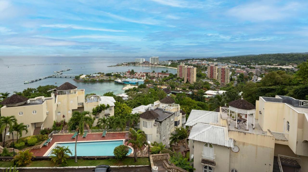 Pampered In Paradise Near Ian Fleming Airport Ocj Ocho Rios Ngoại thất bức ảnh