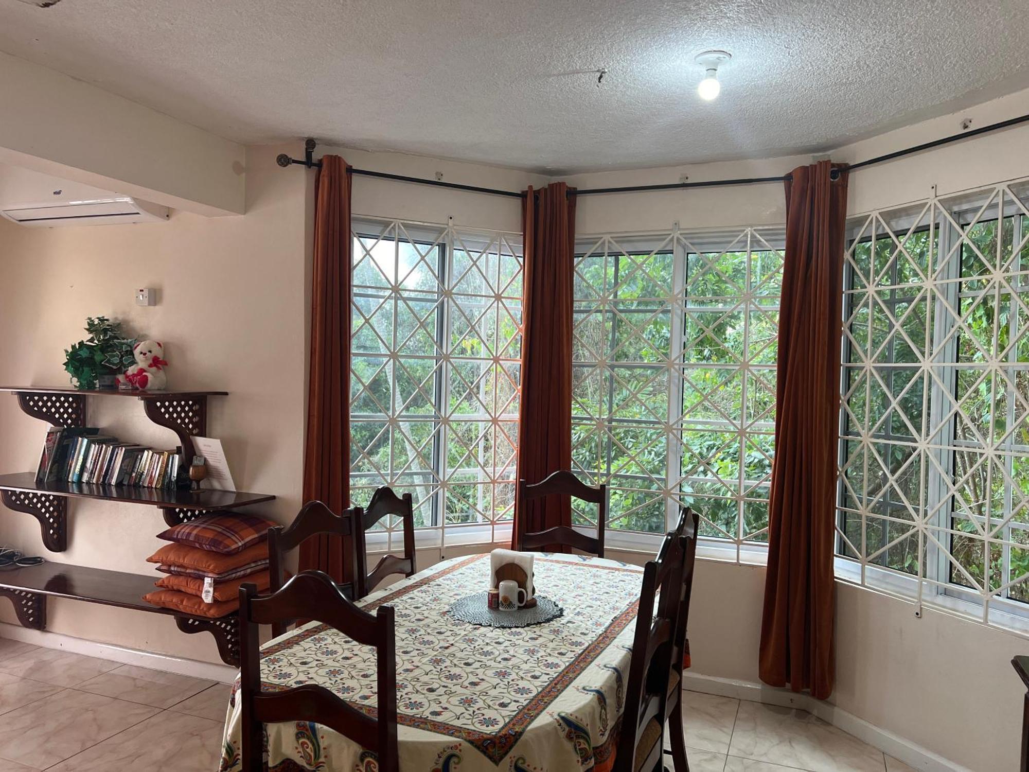 Pampered In Paradise Near Ian Fleming Airport Ocj Ocho Rios Ngoại thất bức ảnh